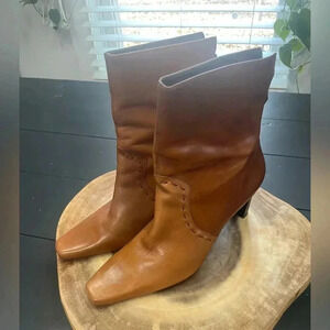 Unisa Genuine Leather Ankle Boots Size  6 1/2 B